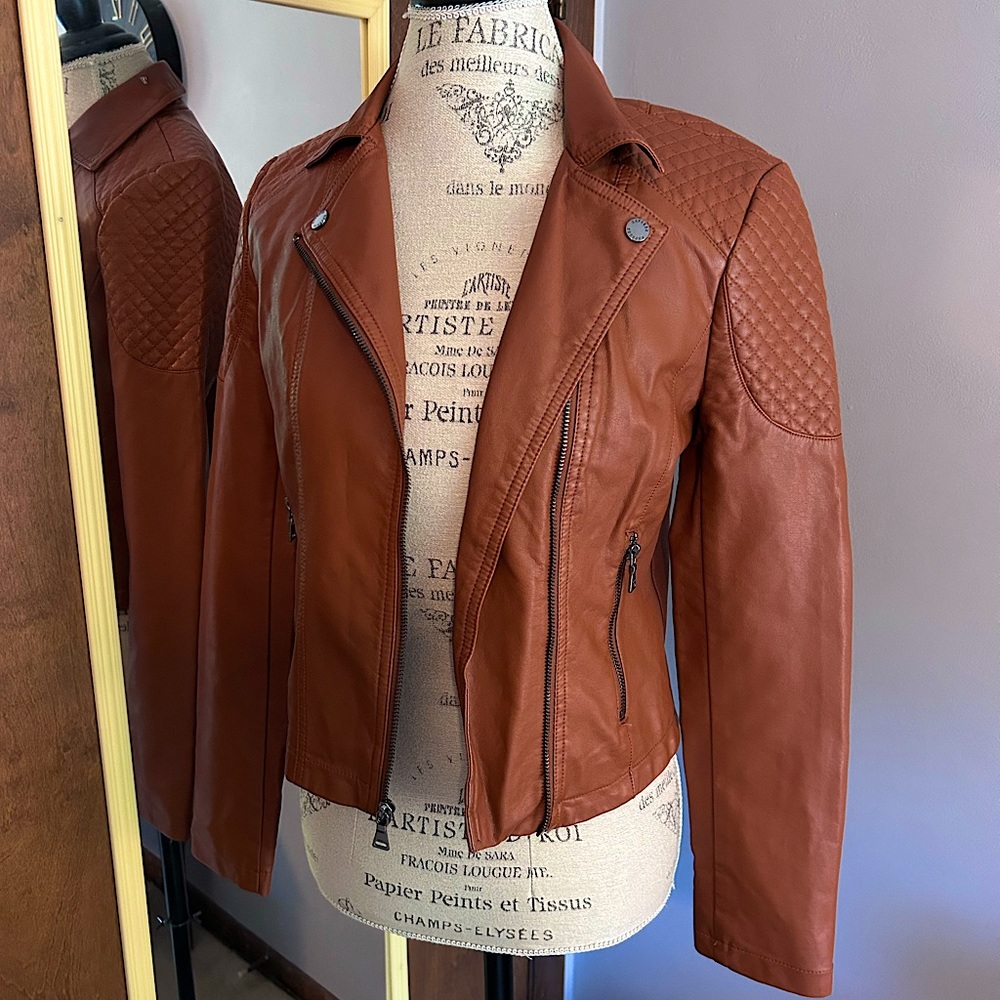 Womens Quilted Shoulder Faux Leather Motorcycle Jacket - Brown